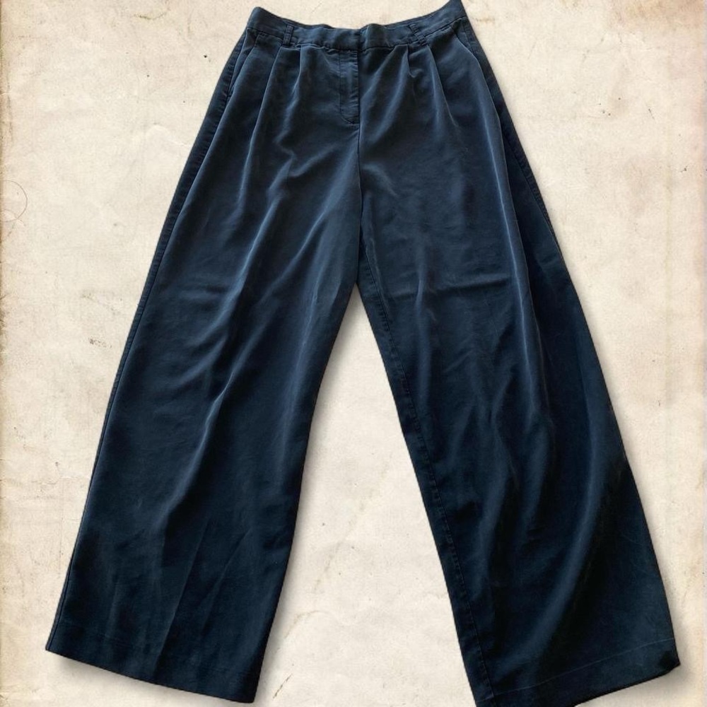 Navy Blue Wide-Leg Flattering Pants